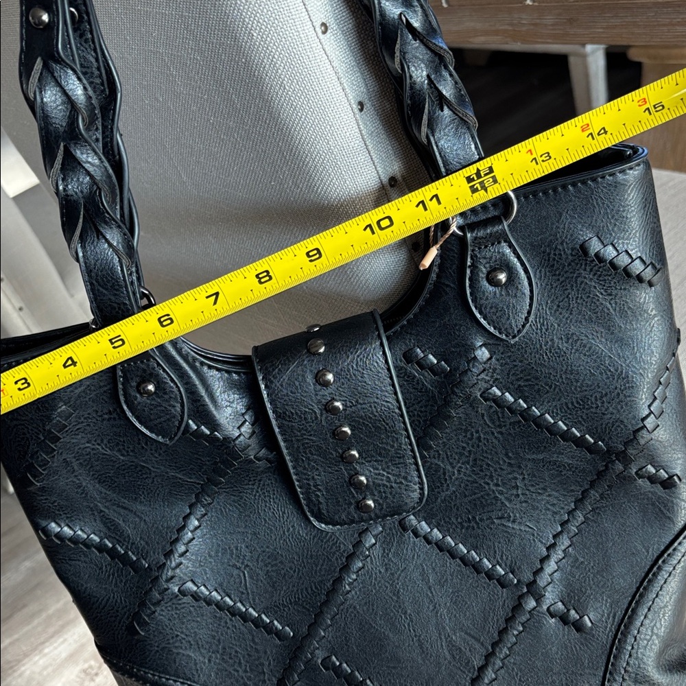 Black faux leather Purse with Studded Accents - Picture 6 of 12
